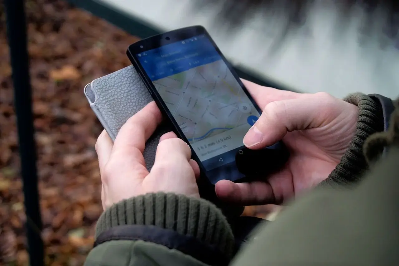 Local SEO: customer finding a business on Google Maps